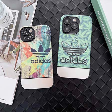 adidas 携帯ケース アイホン14プロ  レザー