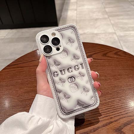 iphone15 グッチ gucci スマホケース 