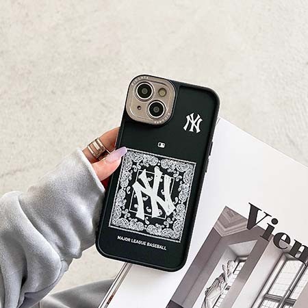 ブランド ニューヨーク・ヤンキース アイフォーン 15 ultra 携帯ケース 