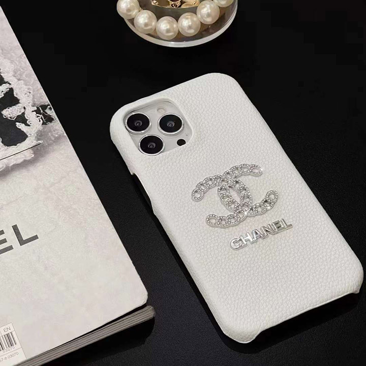 chanel カバー アイホン 15プラス 